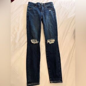 American Eagle High Rise Distressed Skinny Jeans Size 4
